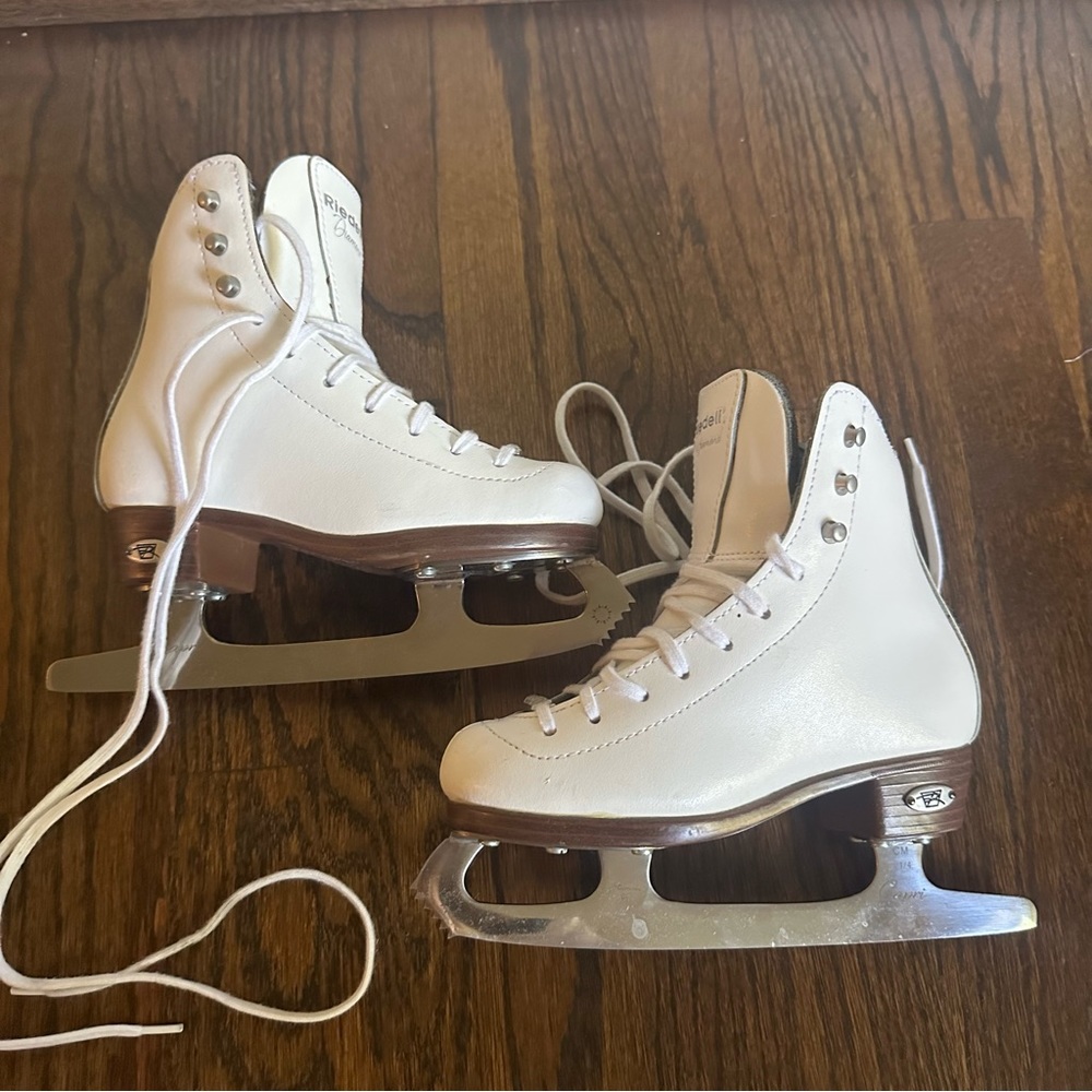 Riedell Diamond Model 33 Youth 11.5 Figure Skates Used